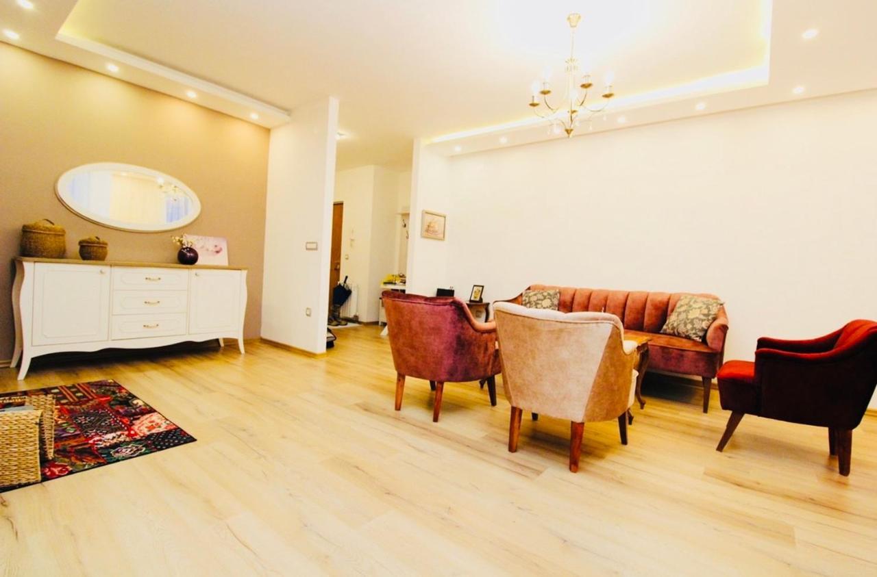 Apartman Centar Sa Sigurnim Parkingom Σαράγεβο Εξωτερικό φωτογραφία