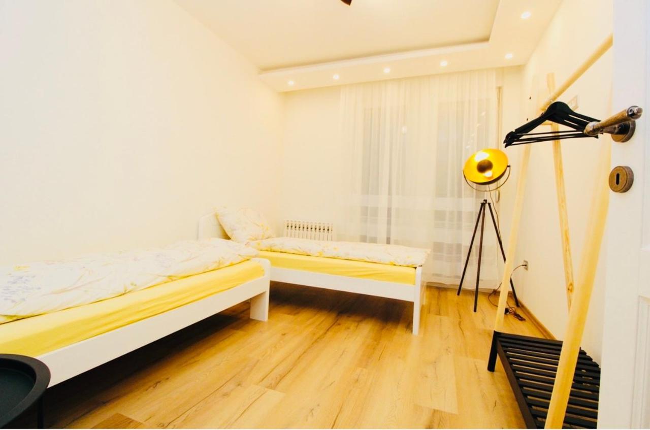 Apartman Centar Sa Sigurnim Parkingom Σαράγεβο Εξωτερικό φωτογραφία