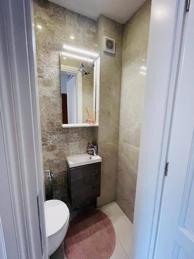Apartman Centar Sa Sigurnim Parkingom Σαράγεβο Εξωτερικό φωτογραφία