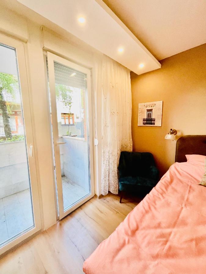 Apartman Centar Sa Sigurnim Parkingom Σαράγεβο Εξωτερικό φωτογραφία